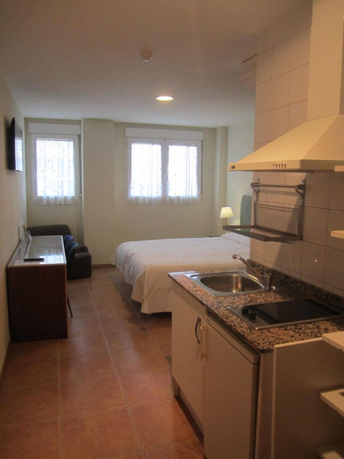 Hostal El Estudio Almansa Exteriér fotografie