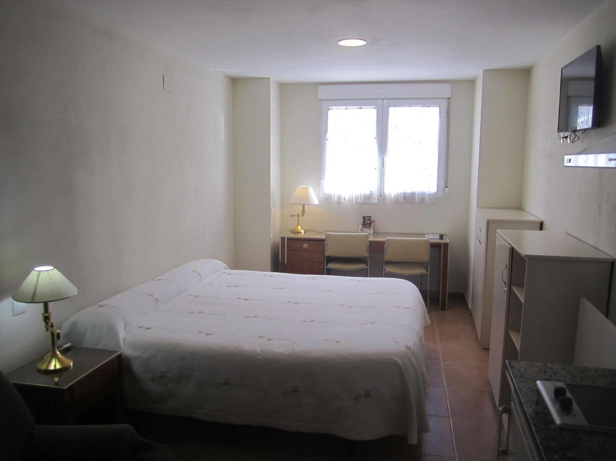 Hostal El Estudio Almansa Exteriér fotografie