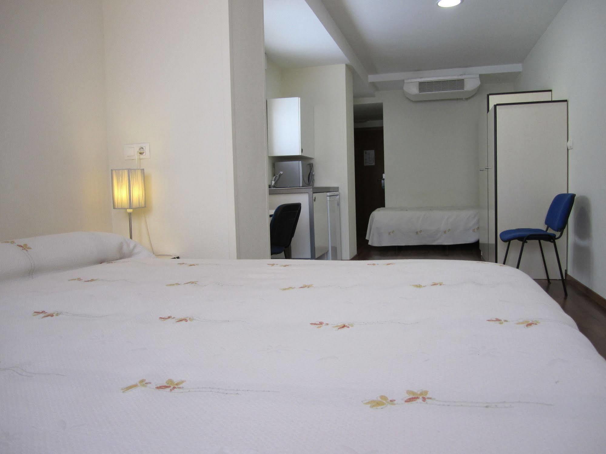 Hostal El Estudio Almansa Exteriér fotografie